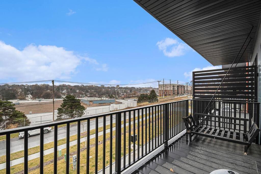 Luxury Condo - Hot Tub - Views Omaha Exterior photo