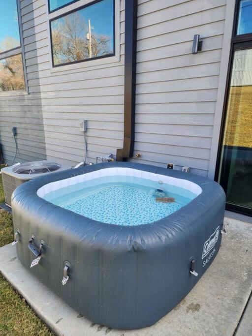 Luxury Condo - Hot Tub - Views Omaha Exterior photo