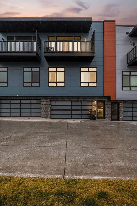 Luxury Condo - Hot Tub - Views Omaha Exterior photo